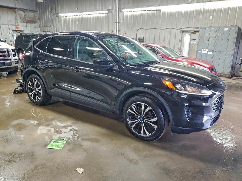 Фото 4 - FORD ESCAPE