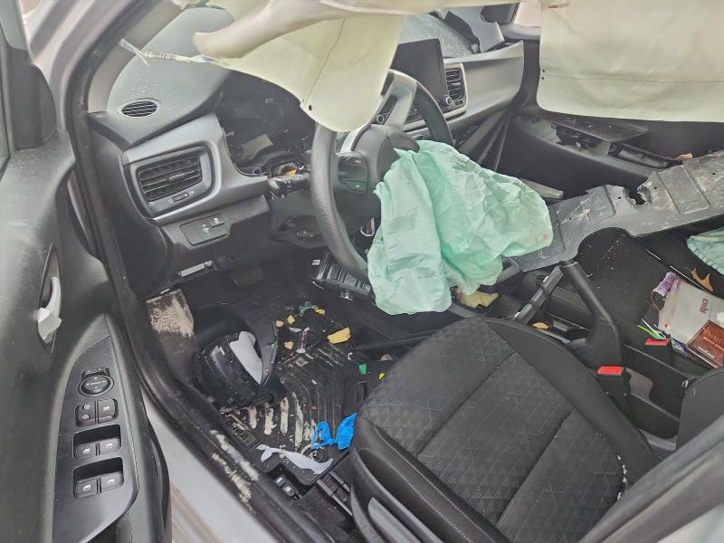 Фото 8 - KIA RIO