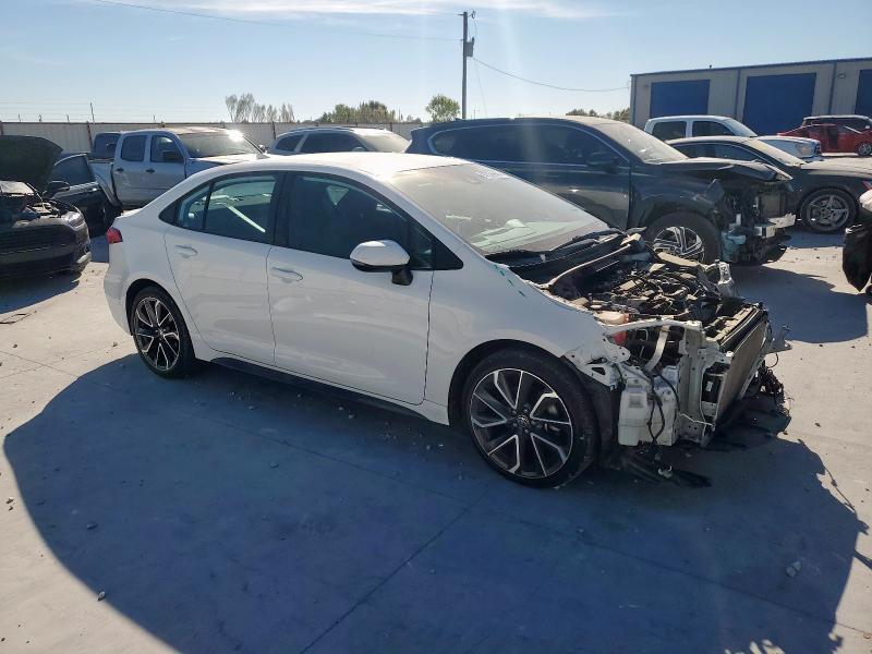 Фото 4 - TOYOTA COROLLA