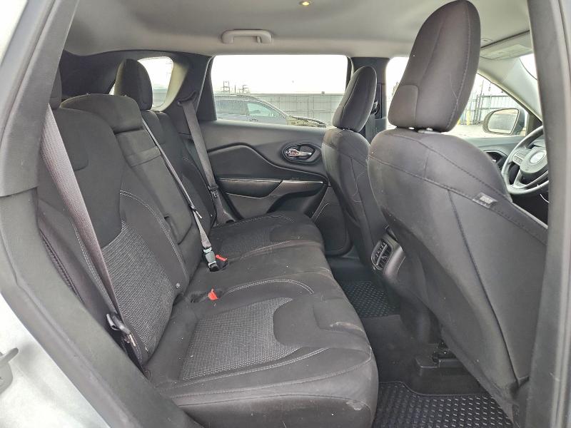 Фото 11 - JEEP GRAND CHER