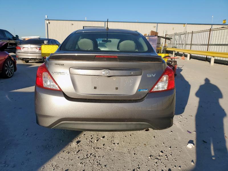 Фото 6 - NISSAN VERSA