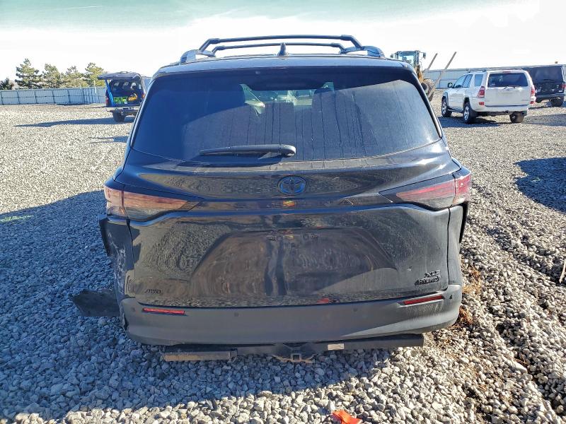 Фото 6 - TOYOTA SIENNA