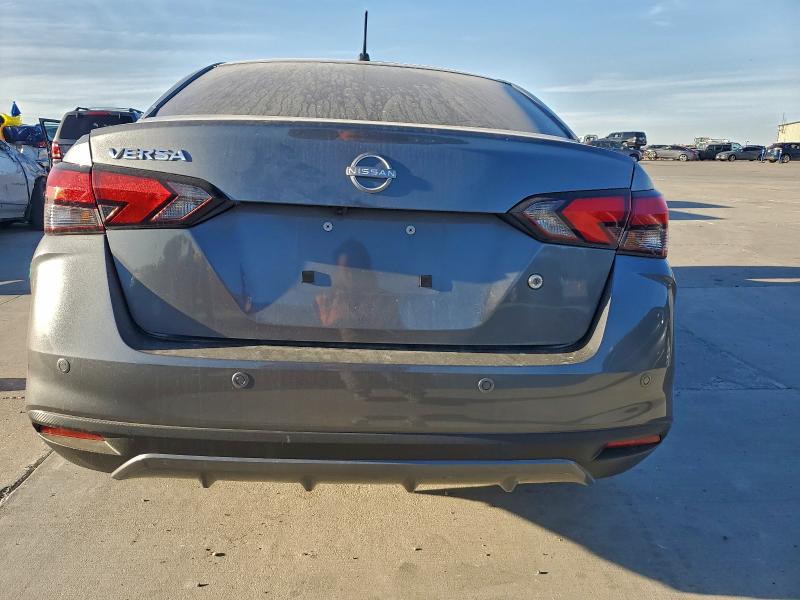 Фото 6 - NISSAN VERSA