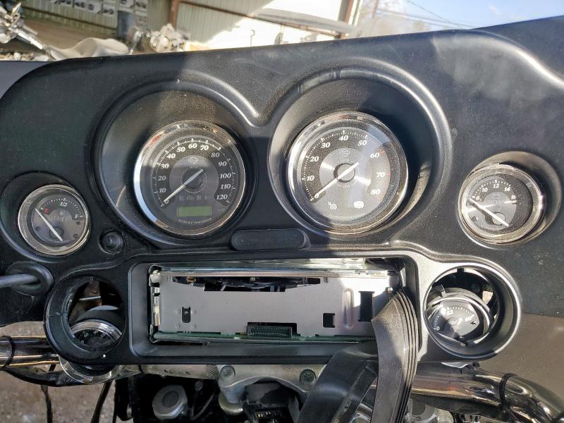 HARLEY-DAVIDSON FL 2012