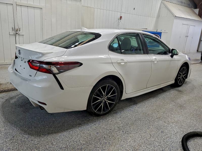 Фото 3 - TOYOTA CAMRY