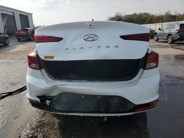 Фото 6 - HYUNDAI ELANTRA