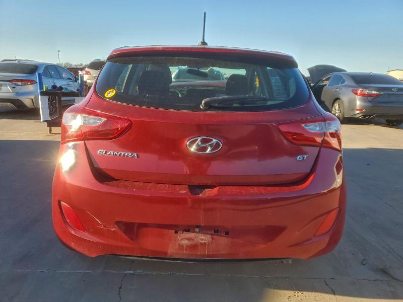 Фото 6 - HYUNDAI ELANTRA