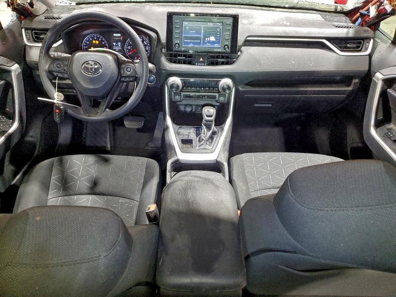 Фото 8 - TOYOTA RAV4