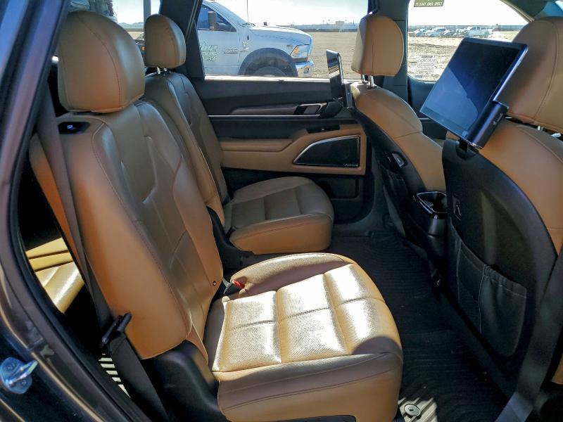 Фото 10 - KIA TELLURIDE