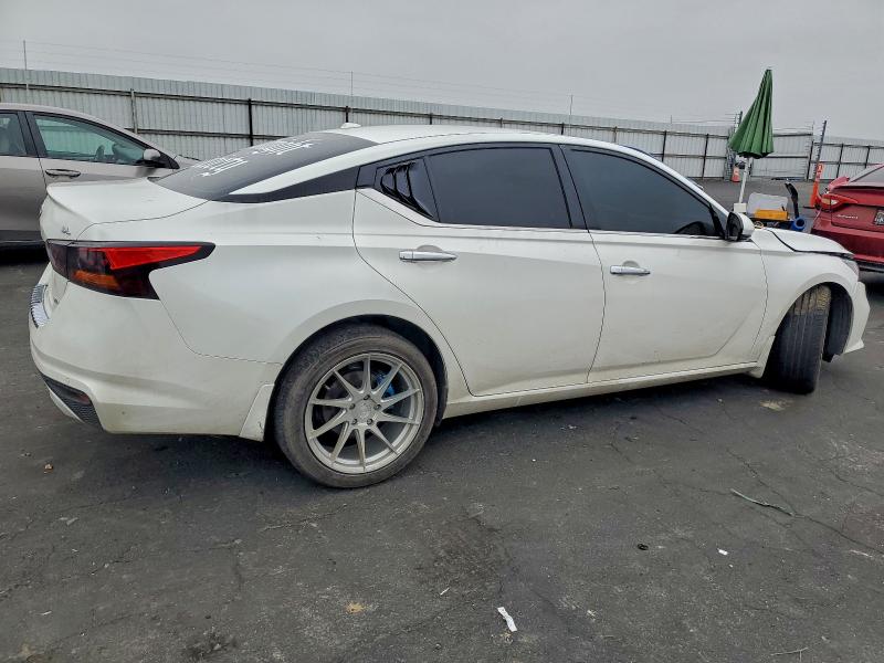 Фото 3 - NISSAN ALTIMA