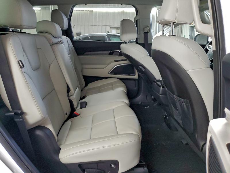 Фото 10 - KIA TELLURIDE