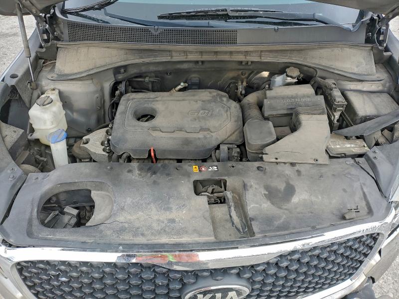 Фото 12 - KIA SORENTO