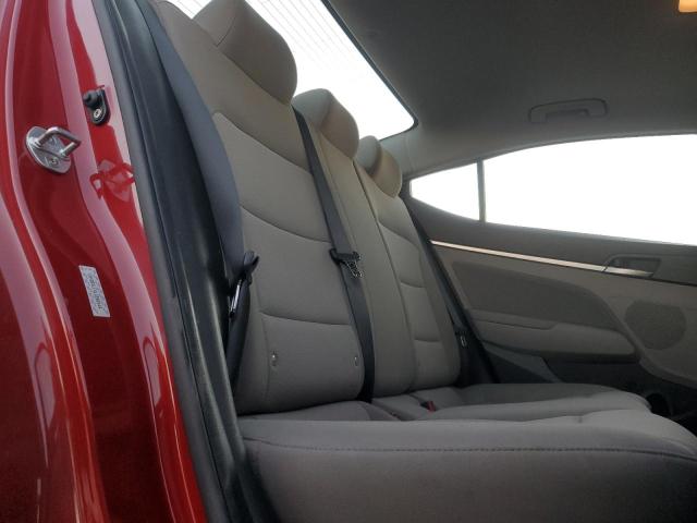 Фото 10 - HYUNDAI ELANTRA