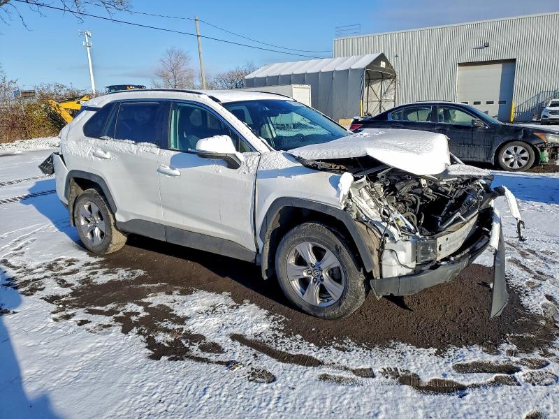 Фото 4 - TOYOTA RAV4