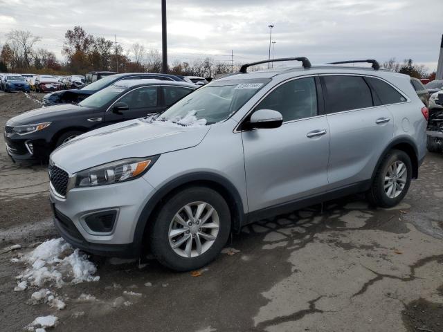 Фото 1 - KIA SORENTO