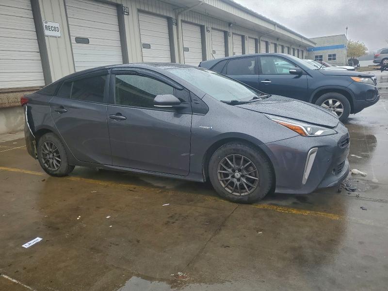 Фото 4 - TOYOTA PRIUS