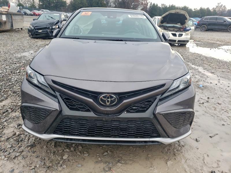 Фото 5 - TOYOTA CAMRY