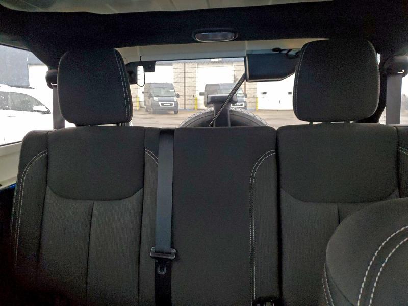 Фото 10 - JEEP WRANGLER