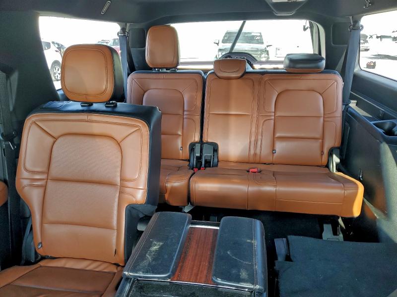 Фото 10 - LINCOLN NAVIGATOR