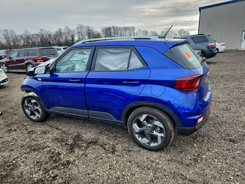 Фото 2 - HYUNDAI VENUE