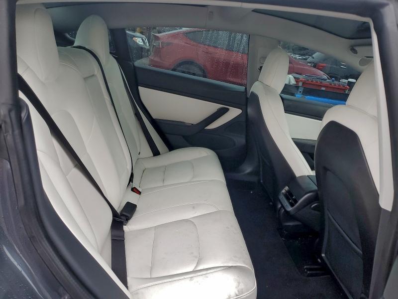 Фото 10 - TESLA MODEL 3