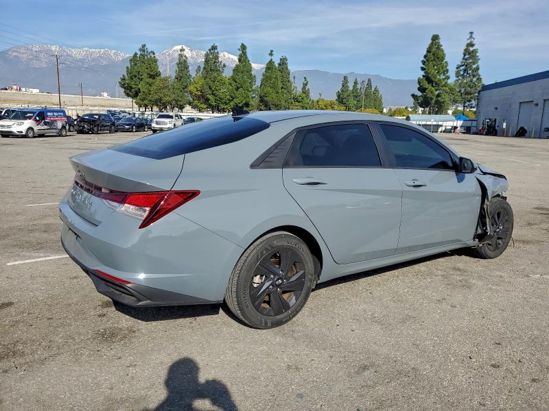 Фото 3 - HYUNDAI ELANTRA