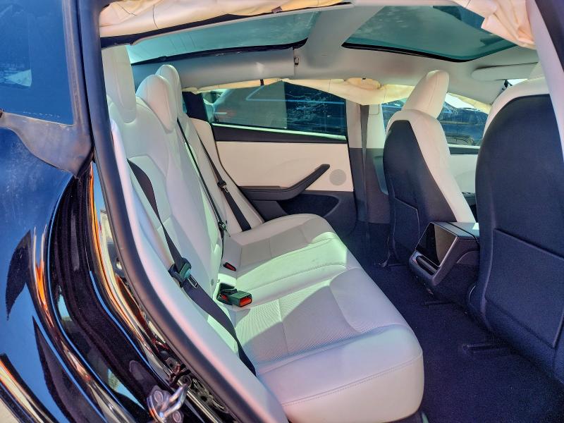 Фото 10 - TESLA MODEL 3