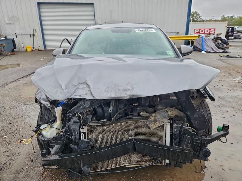 Фото 5 - HYUNDAI ELANTRA