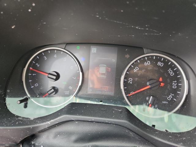 Фото 9 - TOYOTA RAV4