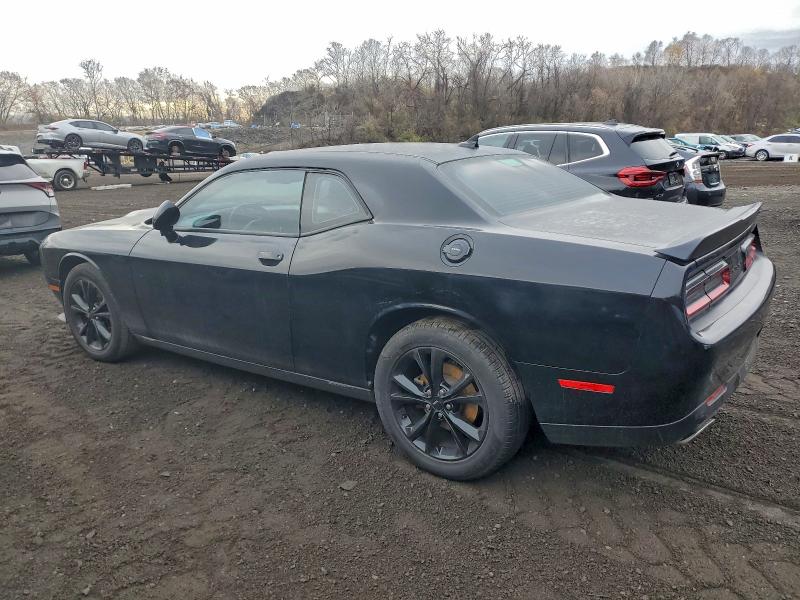 Фото 2 - DODGE CHALLENGER