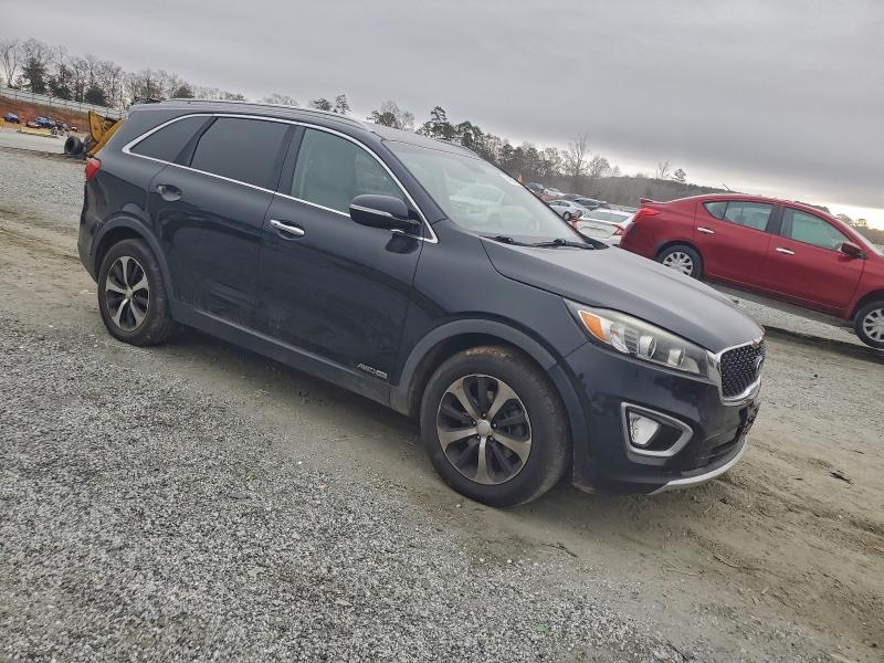 Фото 4 - KIA SORENTO