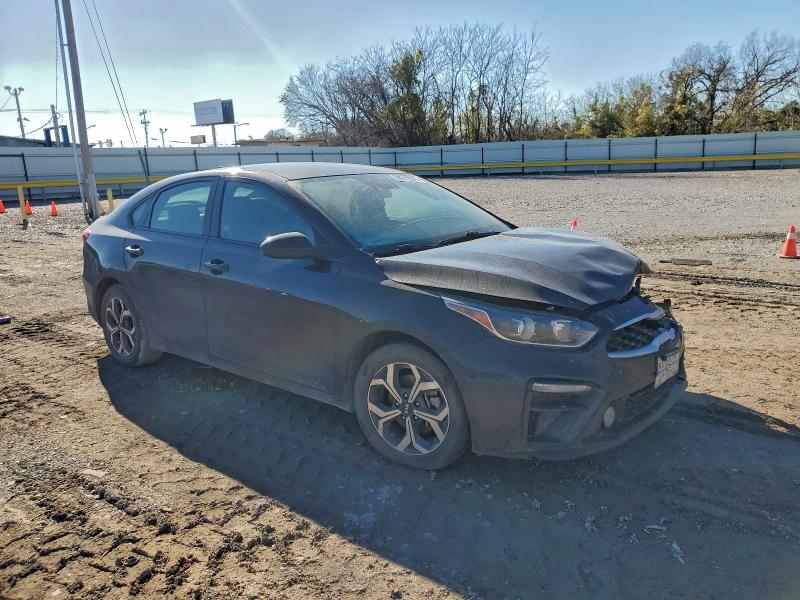 Фото 4 - KIA FORTE