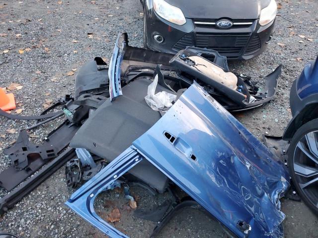 Фото 13 - VOLVO XC40