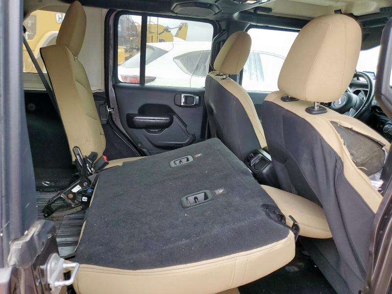 Фото 10 - JEEP WRANGLER