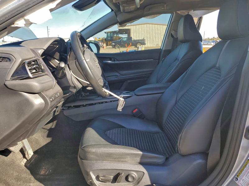 Фото 7 - TOYOTA CAMRY