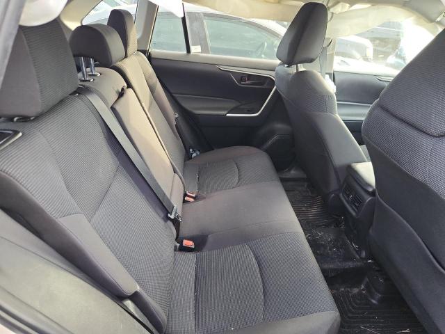 Фото 11 - TOYOTA RAV4