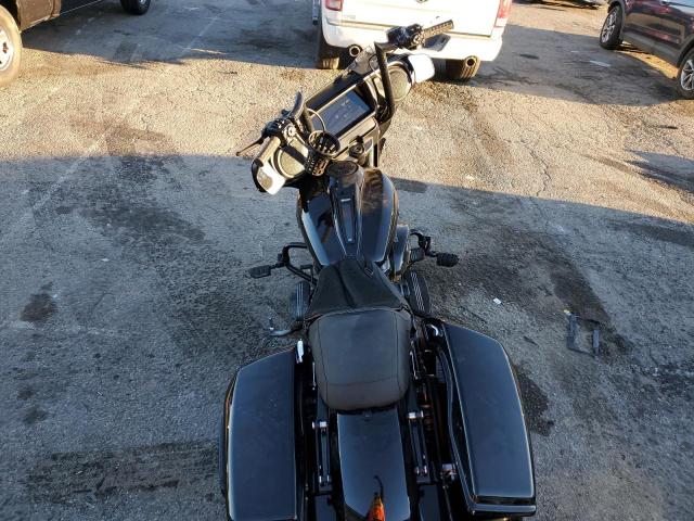 HARLEY-DAVIDSON FL 2024