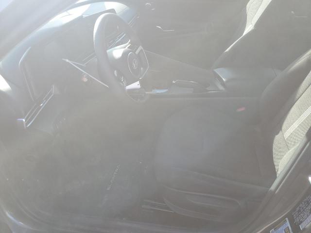 Фото 7 - HYUNDAI ELANTRA