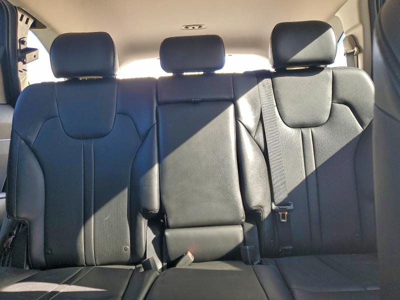 Фото 10 - KIA SORENTO