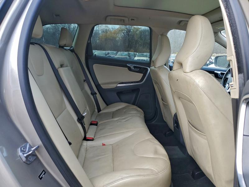 Фото 11 - VOLVO XC60