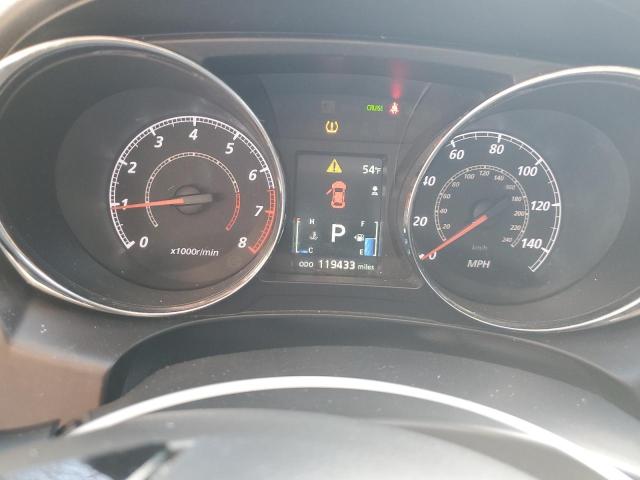 Фото 9 - MITSUBISHI OUTLANDER