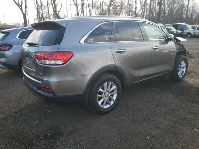 Фото 3 - KIA SORENTO