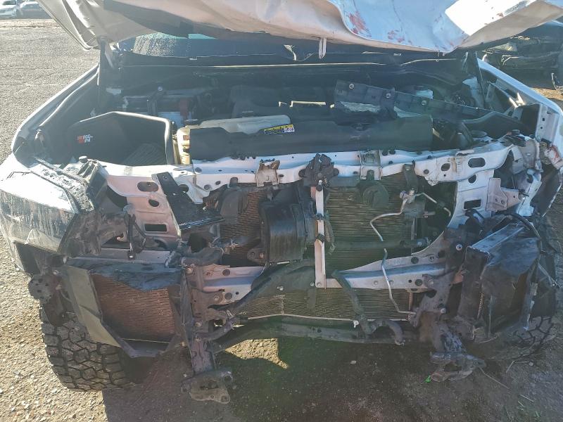 Фото 11 - TOYOTA TUNDRA