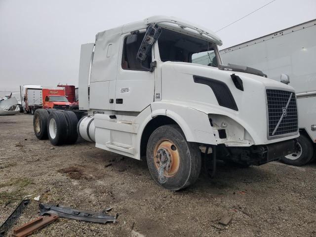 Фото 1 - VOLVO VN