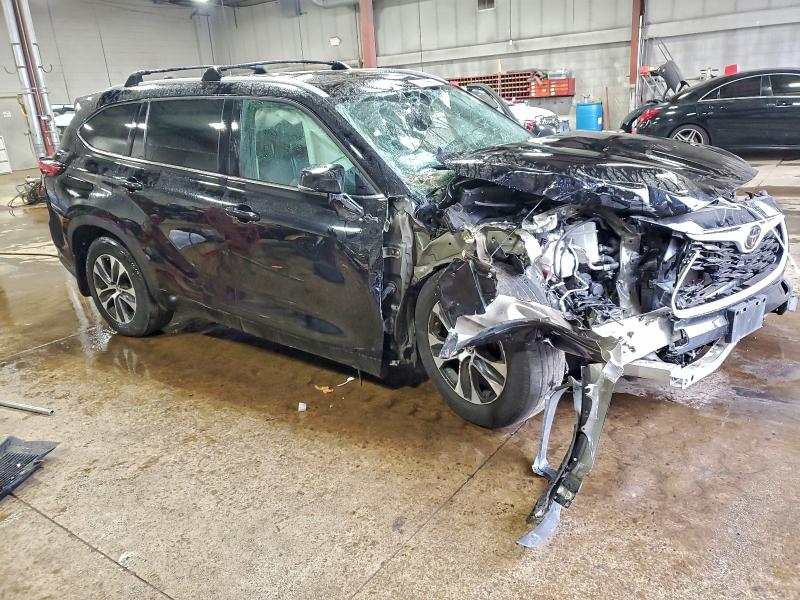 Фото 4 - TOYOTA HIGHLANDER