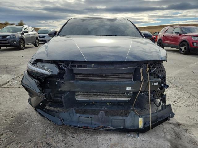 Фото 5 - HYUNDAI ELANTRA