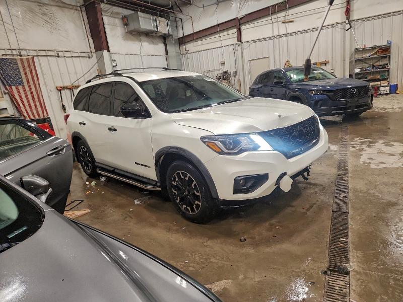 Фото 4 - NISSAN PATHFINDER