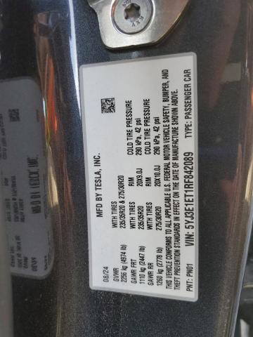 Фото 12 - TESLA MODEL 3