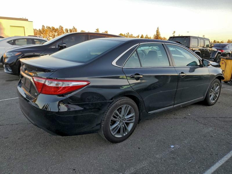 Фото 3 - TOYOTA CAMRY