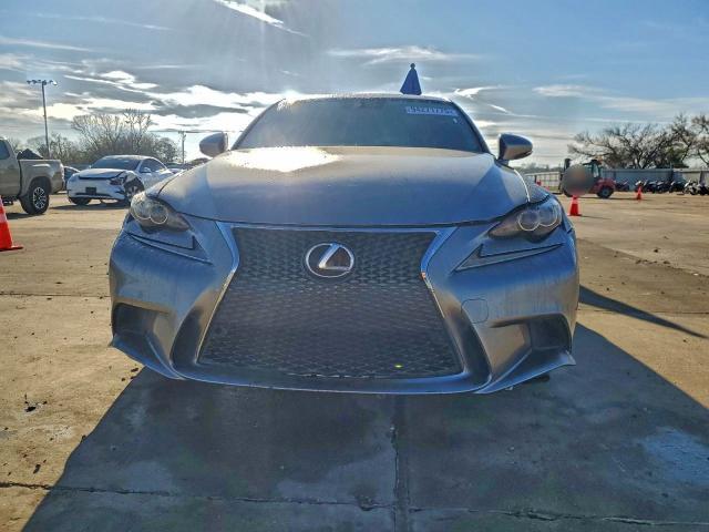 Фото 5 - LEXUS IS